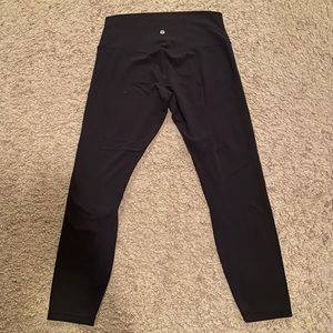 Lululemon high rise Aligns, size 10
